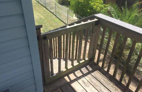 Jamaica Beach House | Gated Deck for Children 3BR Great Fishing!