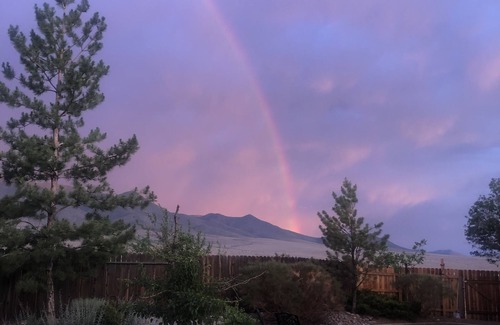 Dayton House | Gated Golf Course, Close to Tahoe! On the Dayton Airpark. Fly In Too!