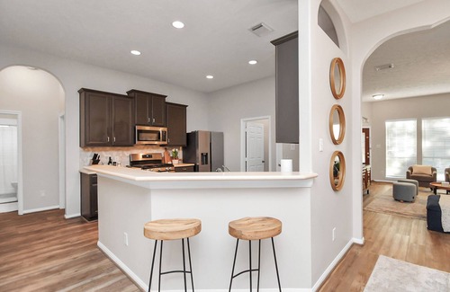 Falcon Point House | Gated Golf Course Home Near Cinco Ranch – Perfect for Remodels or Relocations!