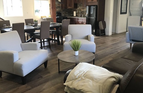 Tarzana House | Gated Guesthouse with Tennis Court, EV charging outlet.