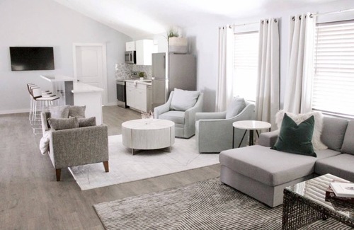 College Station House | Gated house just 3 Minutes away from Texas A&M University!
