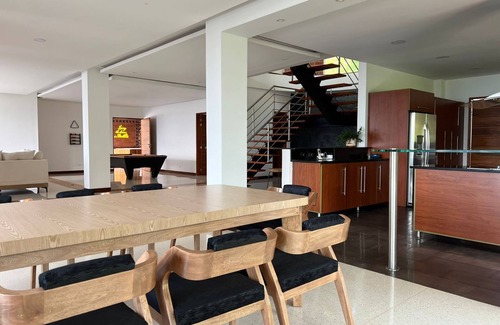 Castropol Villa | Gated Poblado Villa: Great Views + Nature + Jacuzzi + 24/7 Security