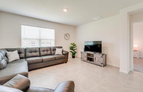 Fedhaven House | Gated Poinciana Resort Family-Friendly Escape!