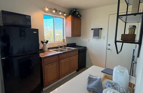 Tucson Apartment | Gated Sonoran Tiny House on 2 Acres!