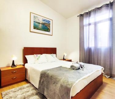 Machico House | GATEONE AL Airport View House