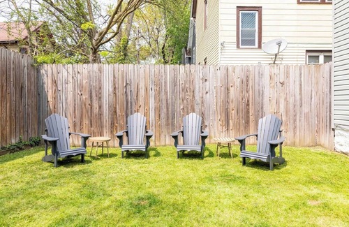 North Buffalo House | Gates Circle 2 Bedroom Newly Renovated Haven