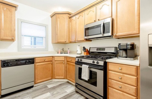 Buffalo House | Gates Circle 2 Bedroom Sanctuary