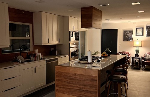 Rochester House | Gates Dr-Stylish and spacious house Near Mayo in Rochester best Neighborhood