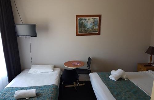 Gateshead Hotel | Gateshead Tavern & Motel