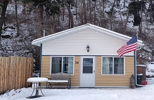 Somers House | GATEWAY FOR TRAVEL MEDICAL STAFF/VACATIONERS 1200. MONTHLY