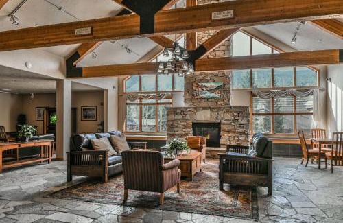 Mountain House House | Gateway Lodge 5030 by SummitCove Lodging