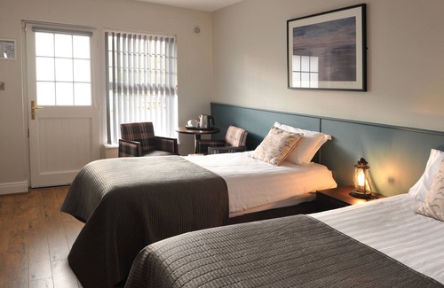 Donegal House | Gateway Lodge Donegal