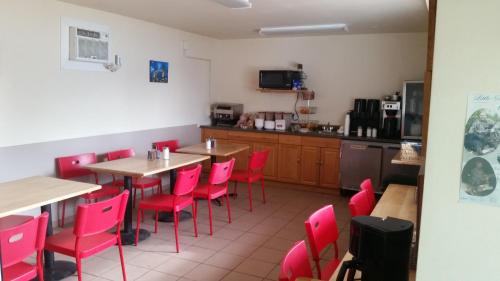 Minnedosa Hotel | Gateway Motel