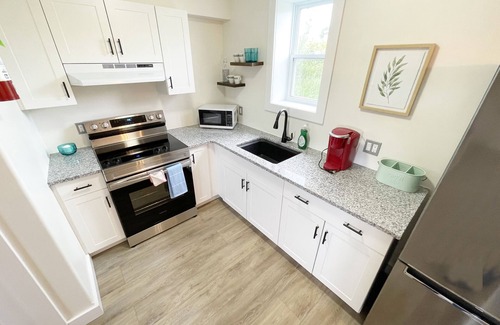 Saint Peters Bay Hotel | Gateway to Greenwich Suites