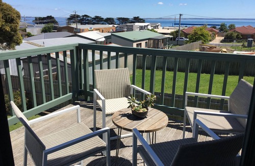 San Remo House | Gateway to Phillip Island Pet Friendly, Free WIFI, Walk to Shops & Beaches