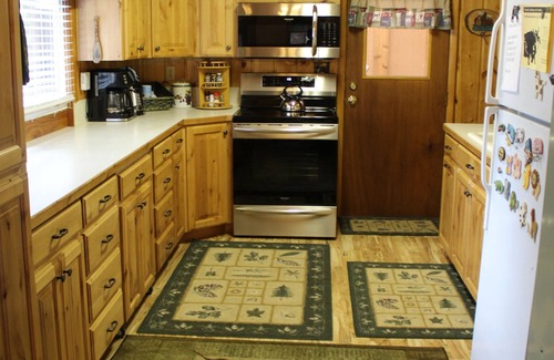 Island Park Cabin | Gateway To Yellowstone Park And Outdoor Adventure. FREE internet and cleaning.