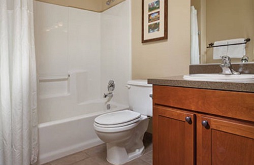 Bass Lake Resort | Gateway to Yosemite!