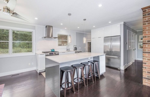 Lake Michigan Beach House | Gather at the Shore | Spacious Lakeview Retreat, Perfect for Family Gatherings