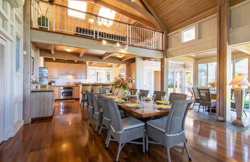 Pauwela House | Gather with Family or Friends at a Gorgeous Estate. Pool, Views - Permitted