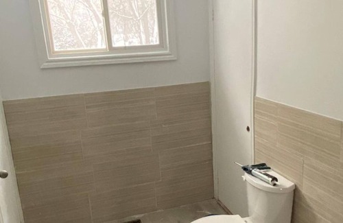 Gatineau Villa | Gatineau Water Front Vacation Home 3 Bedroom 1.5 bathroom across Ottawa