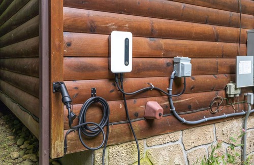 Gatlinburg - Pigeon Forge House | Gatlinburg High End Cabin: Hot Tub, Pool Table, and More!