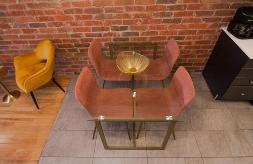 Plateau Mont Royal Condo | Gatsby/Rooftop/Terraces/Plateau/St-Denis/AC/TV