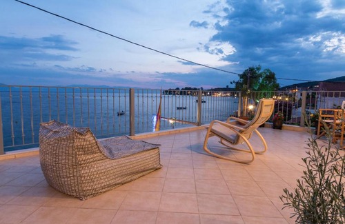 Kato Gatzea House | Gatzeas Blue