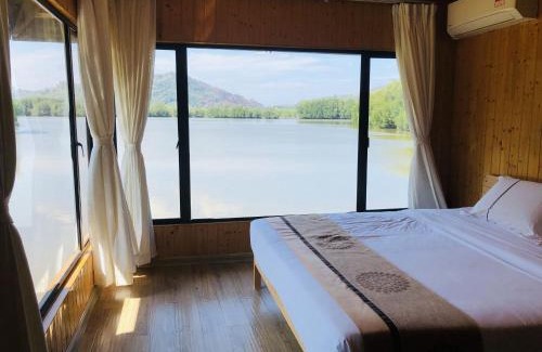 Tuaran House | Gayang Friendly Water House Homestay