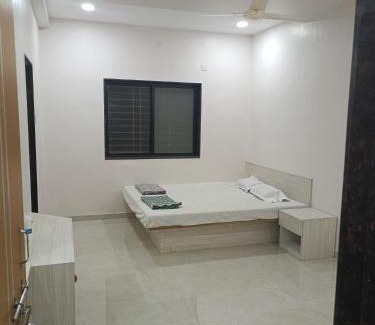 Akalkot House | Gayatri bhakt niwas