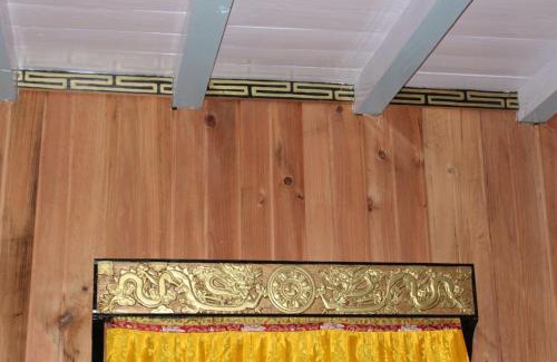Along House | Gayboos Homestay