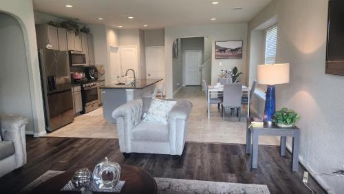 Clodine House | Gayson Gardens Drive Richmond Texas USA