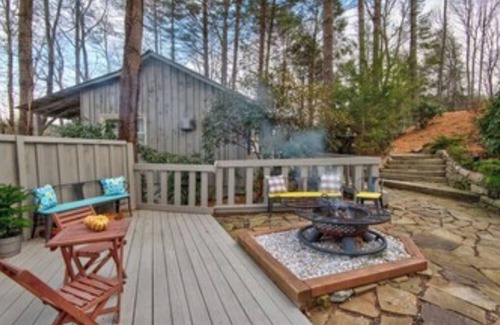 Valle Crucis Cabin | Gazebo Cabin at Heritage Hill
