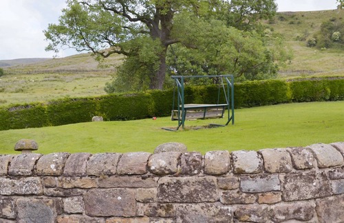 North York Moors National Park Cottage | North Yorks Moor Steam Train is nearby, and runs 18 miles from Pickering to Whitby on the coast.