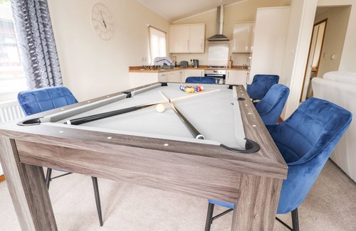 South Lakeland Leisure Village Cottage | 67 GRESSINGHAM, pet friendly, with pool in Warton