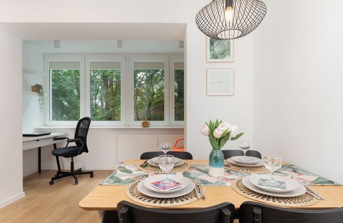 Dziaki Lesne Apartment | Gdynia Centrum Apartment by Renters