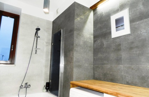 Srodmiescie Apartment | Gdynia Sea Towers, sea view, close to everything, beach, luxury