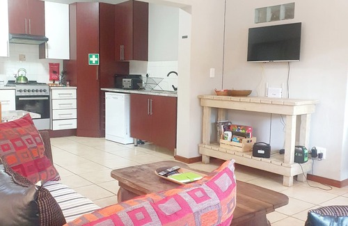 Hectorspruit House | Gecko Cottage