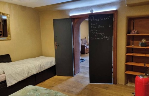 Liege Bed & Breakfast | Gee shares her home