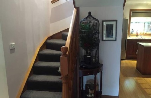 Geelong House | Geelong CBD Sea Wolf Cottage by the Bay