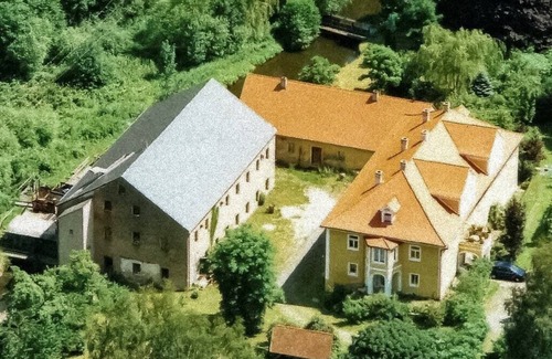Neunburg vorm Wald Apartment | Gemütliche 140qm Ferienwohnung für Vier Personen