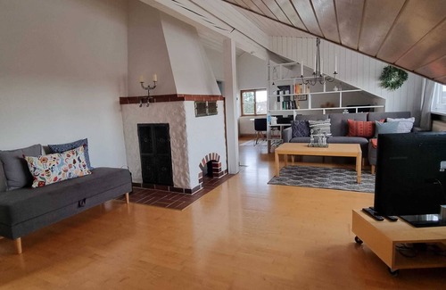 Tutzing Apartment | Gemütliche Dachgeschosswohnung bei Tutzing am Starnberger See