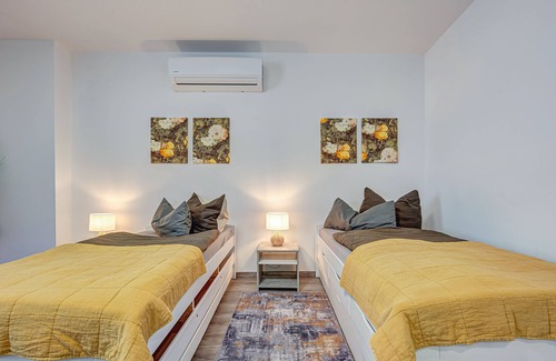 Mühlhausen Apartment | Gemütliche Ferienwohnung für 2 Personen mit Eigener Küche und Bad