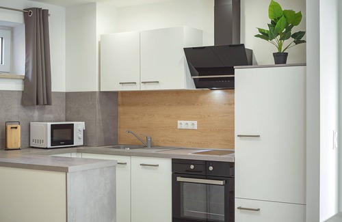 Mühlhausen Apartment | Gemütliche Ferienwohnung für 2 Personen mit Eigener Küche und Bad