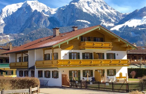 Oberschonau Apartment | Gemütliche und Ruhige Ferienwohnung Grünstein mit Garten zur Alleinnutzung