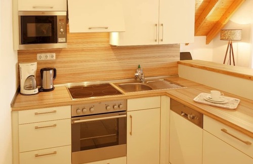 Burglengenfeld Apartment | Gemütliche Ferienwohnung mit Balkon und Abendsonne