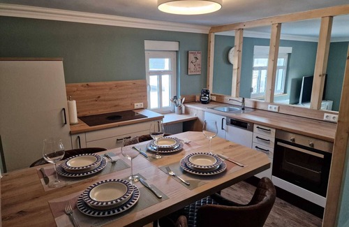 Bad Berleburg Apartment | Gemütliche Ferienwohnung mit Kostenfreiem Wlan und Designerbad