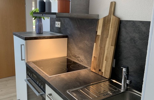 Herbertingen Apartment | Gemütliche Ferienwohnung mit Balkon am Donauradweg