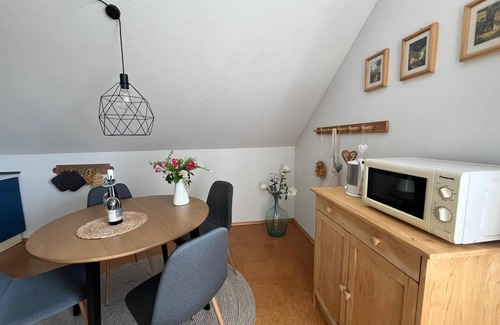 Pfarrweisach Apartment | Gemütliche Ferienwohnung 56qm mit Küche und Wlan