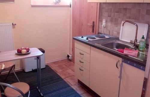 Schonungen Apartment | Gemütliche Ferienwohnung in ruhiger Lage mit voll ausgestatteter Küche