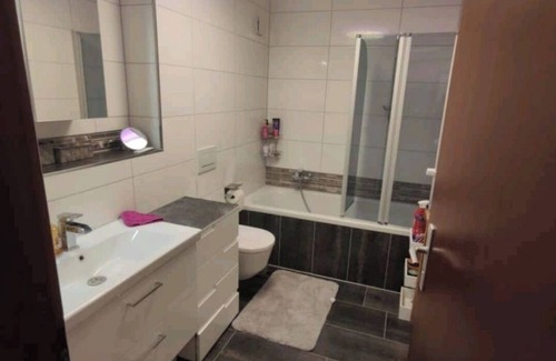 Schwebheim Apartment | Gemütliche Ferienwohnung mit Balkon in Schwebheim